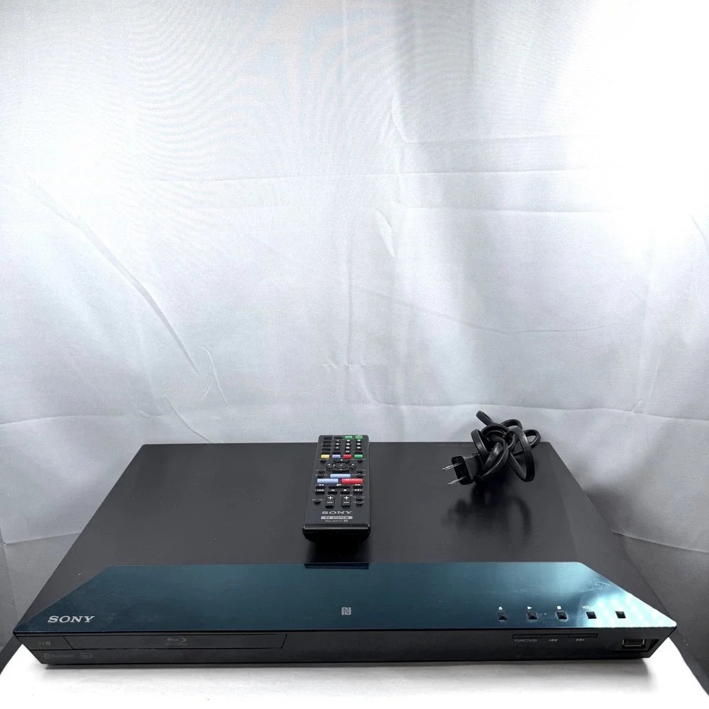 Sony Blu Ray 3D Receiver Player BDV-E2100 with Remote / Tested / Working